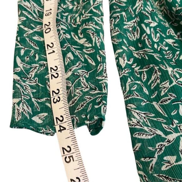 The East Order Gizele Mini Wrap Dress Green Floral Printed Crepe Size XS - Picture 14 of 15